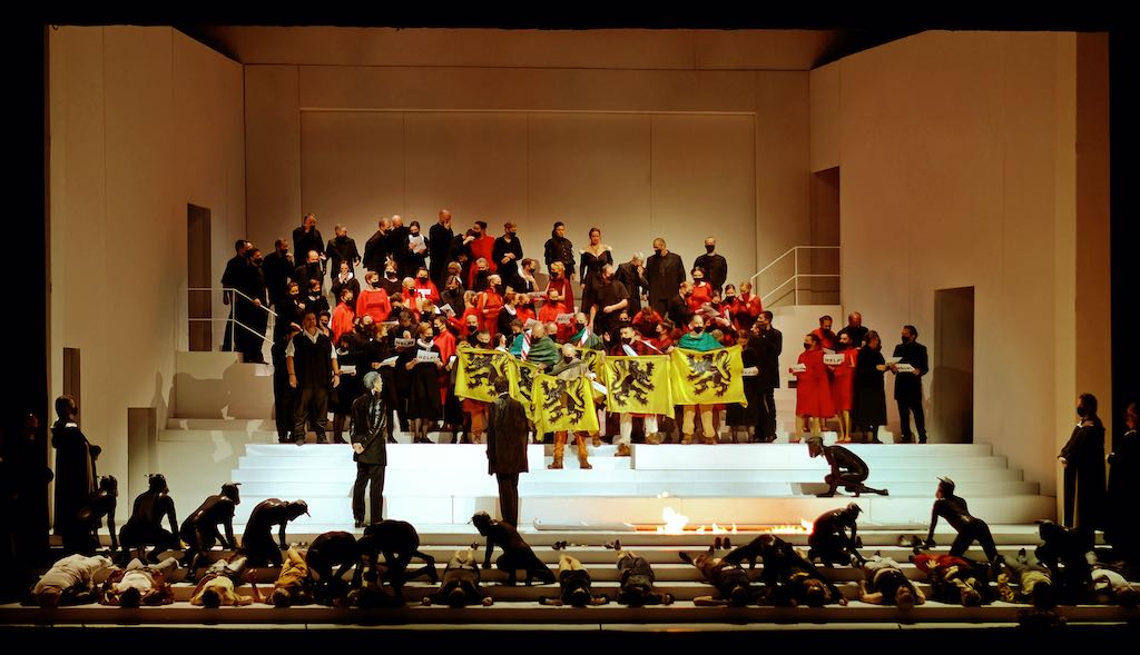 Don Carlos (Giuseppe Verdi) • Staatstheater Budapest • Premiere 20.02.2021 • ML: Bálazs Kocsár • R: Frank Hilbrich • B: Volker Thiele • K: Gabriele Rupprecht • Bilder: Volker Thiele